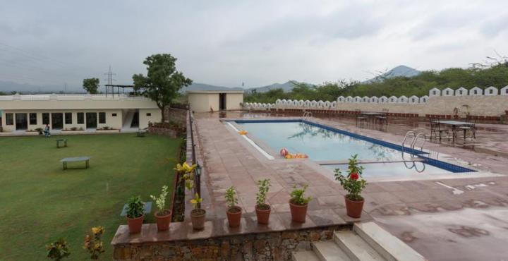 Garden Hotel - Heritage By Hrh Group Of Hotels Udaipur Exterior photo