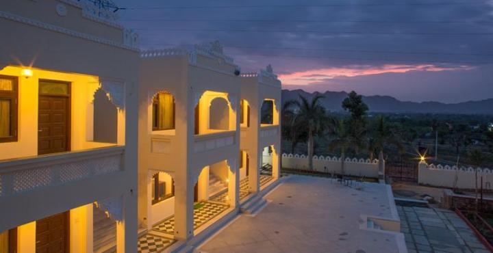 Garden Hotel - Heritage By Hrh Group Of Hotels Udaipur Exterior photo