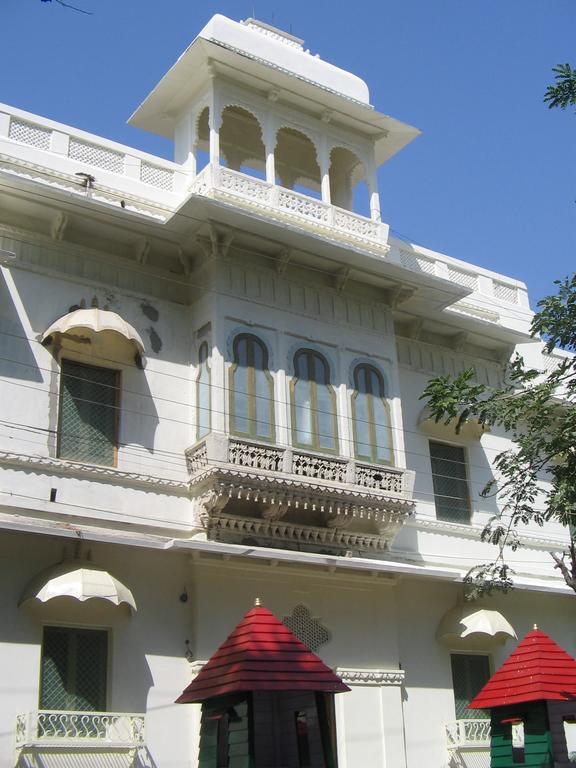 Garden Hotel - Heritage By Hrh Group Of Hotels Udaipur Exterior photo