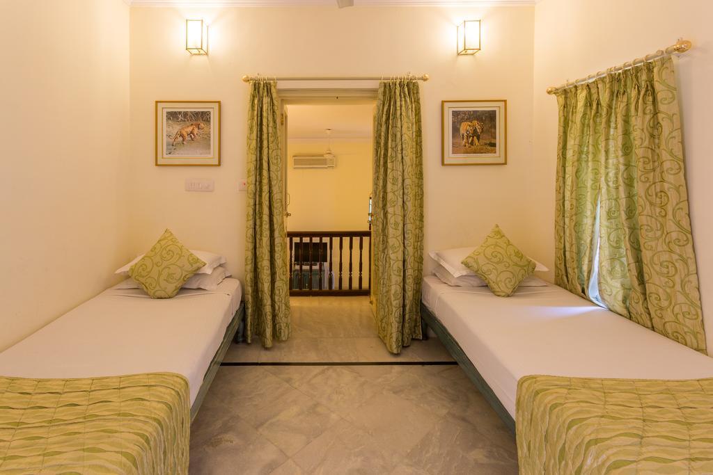 Garden Hotel - Heritage By Hrh Group Of Hotels Udaipur Exterior photo