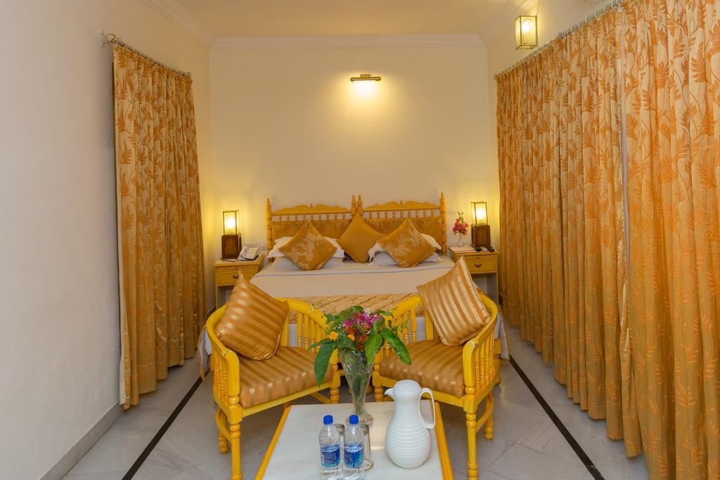 Garden Hotel - Heritage By Hrh Group Of Hotels Udaipur Exterior photo