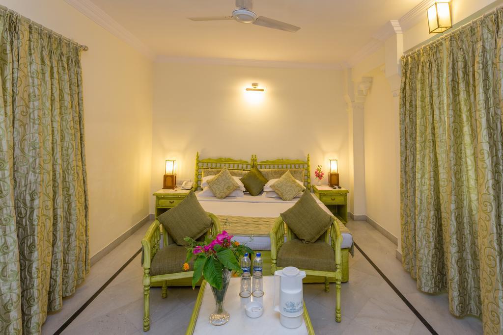 Garden Hotel - Heritage By Hrh Group Of Hotels Udaipur Exterior photo