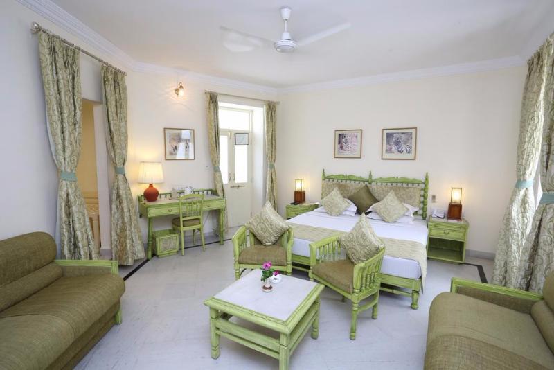 Garden Hotel - Heritage By Hrh Group Of Hotels Udaipur Room photo