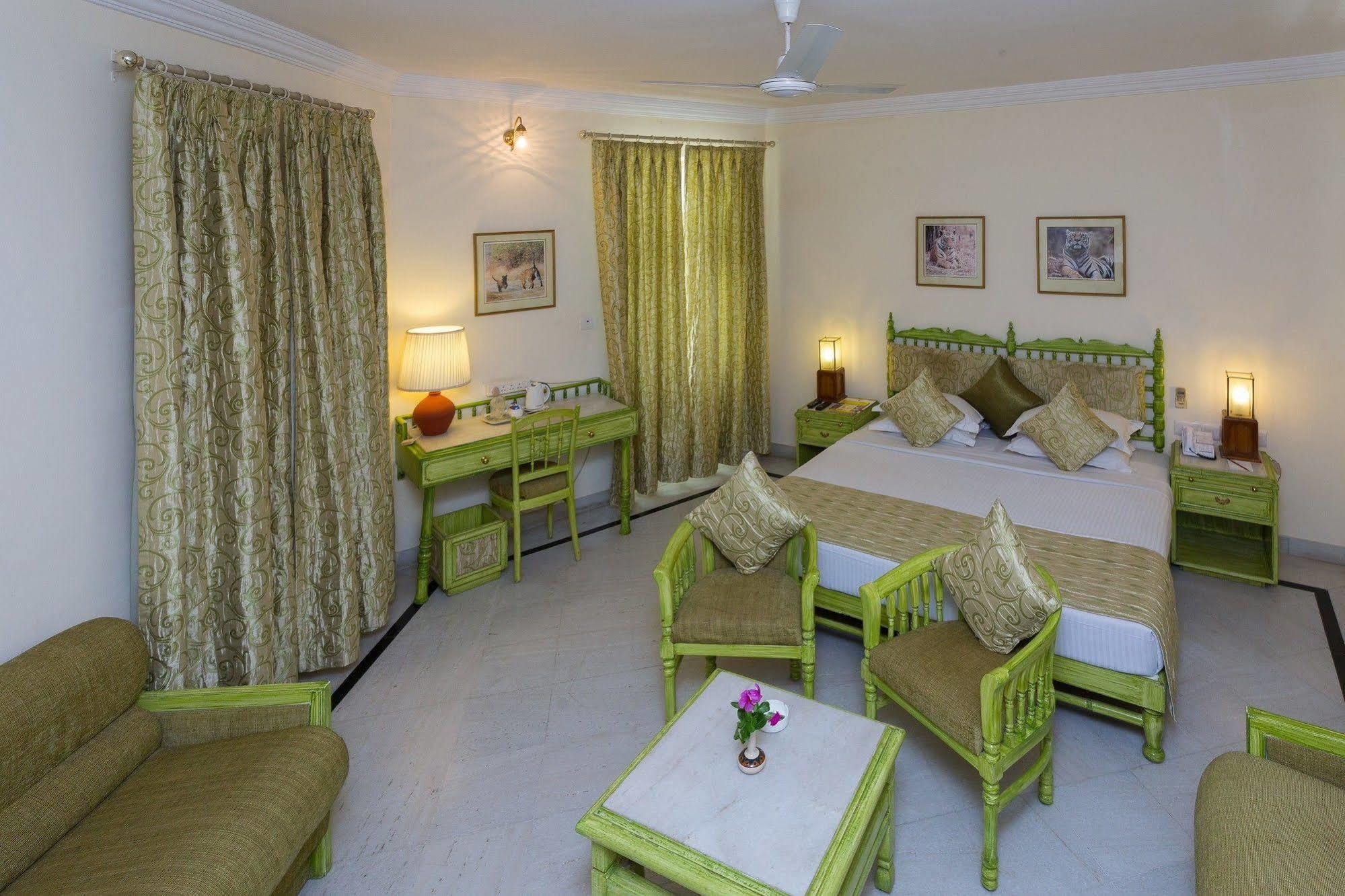 Garden Hotel - Heritage By Hrh Group Of Hotels Udaipur Exterior photo